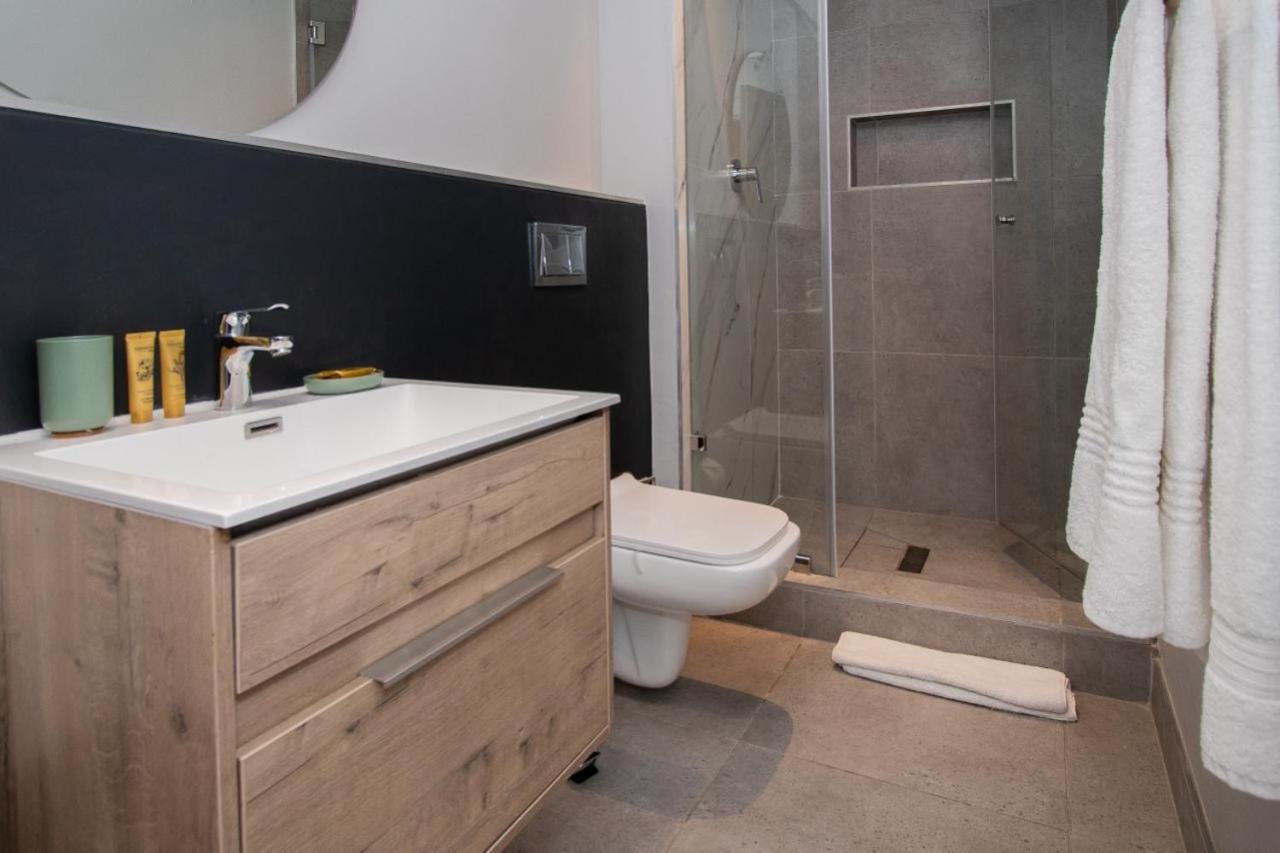Apartment Albany Road Cape Town