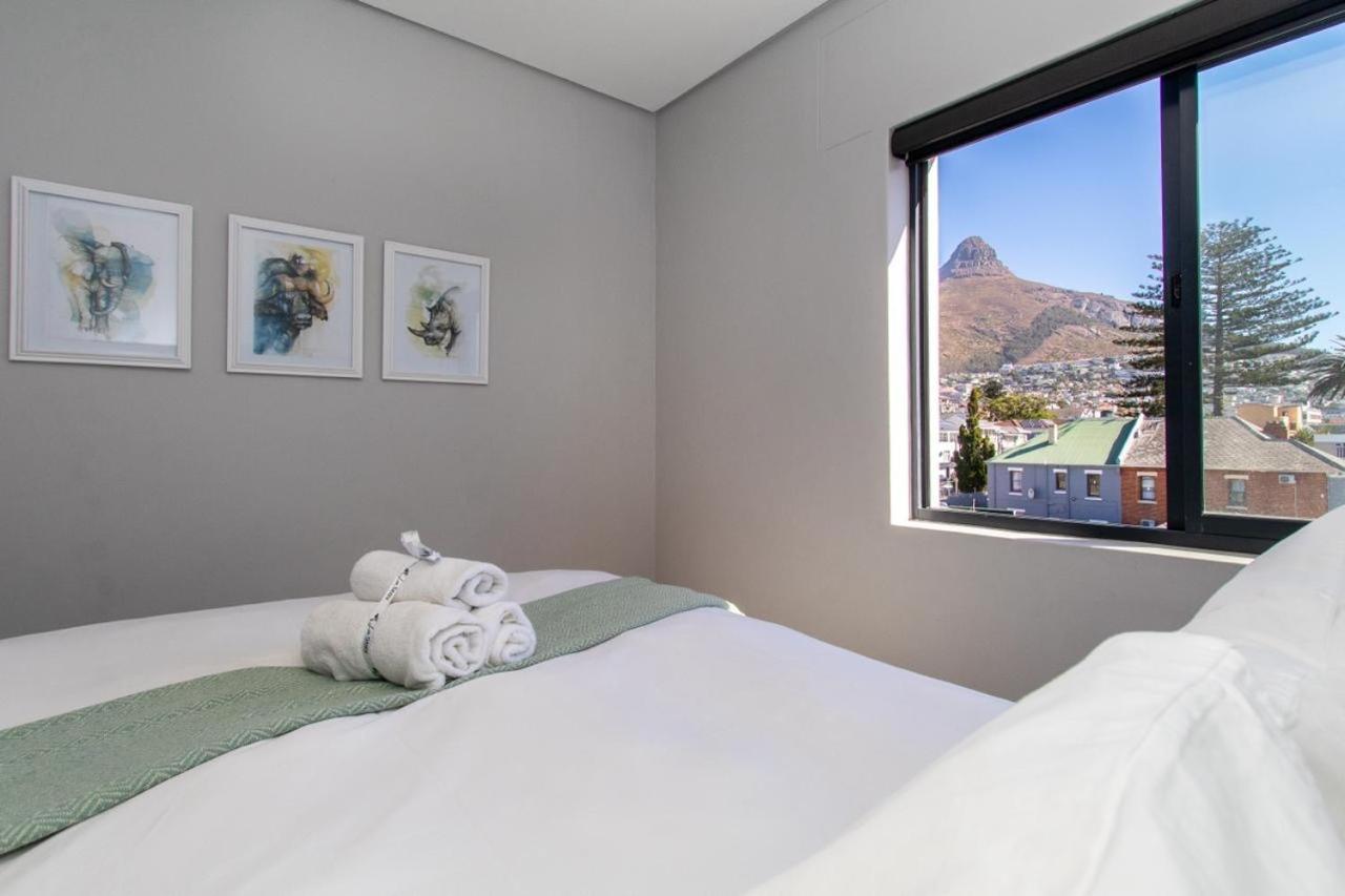 Albany Road Apartment *